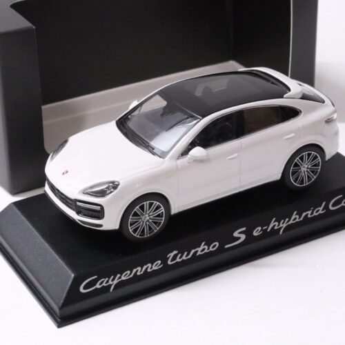 1:43 Norev Porsche Cayenne Turbo S Coupe E-Hybrid white DEALER VERSION SALE%%%