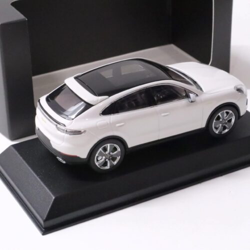 1:43 Norev Porsche Cayenne Coupe E-Hybrid white DEALER VERSION SALE%%%
