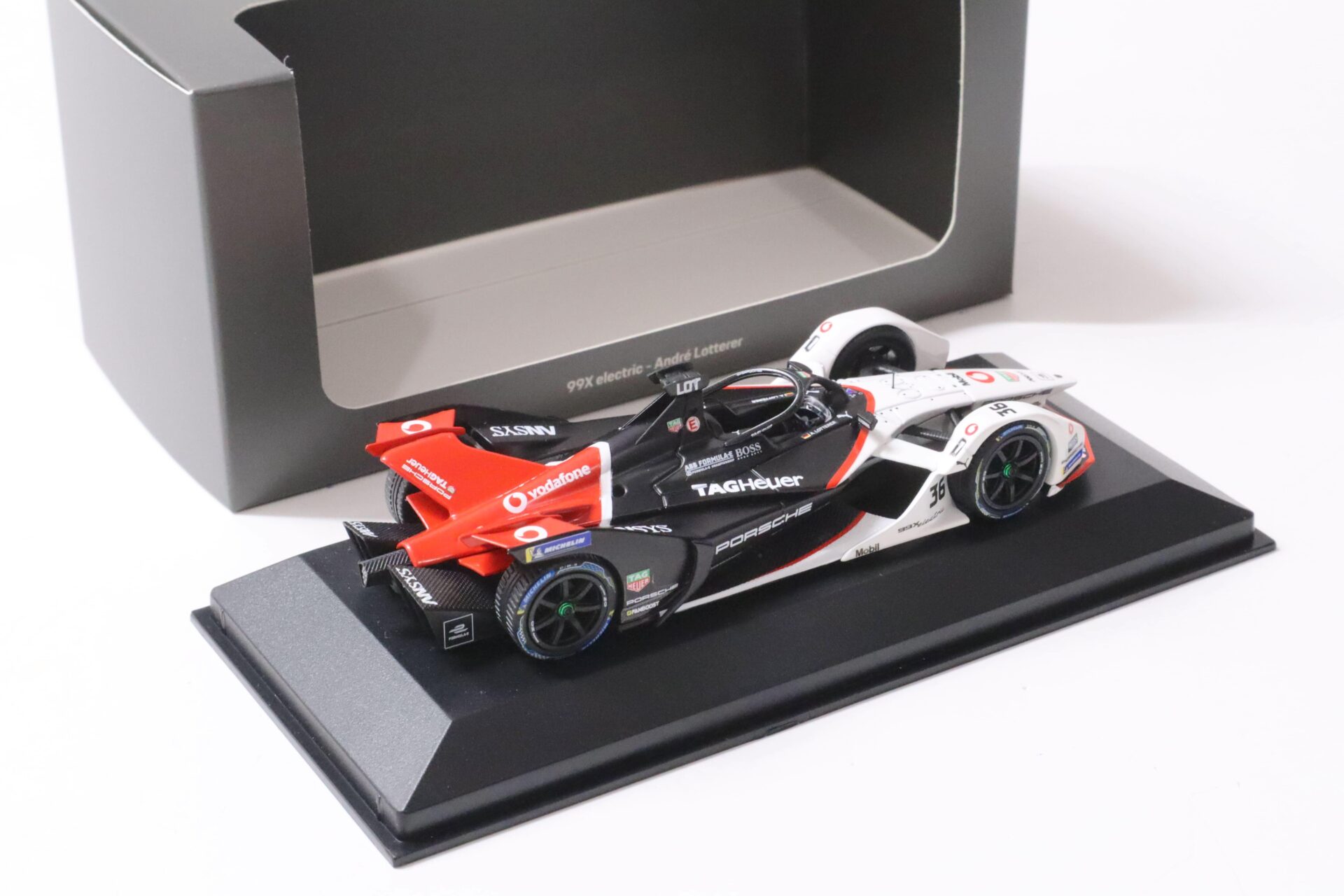 1:43 Minichamps Formel E Porsche 99X electric Andre Lotterer #36 DEALER VERSION SALE%%%