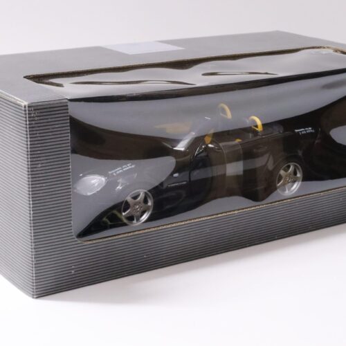 1:18 UT Models Mercedes SLK 230 AMG Convertible black-metallic DEALER VERSION