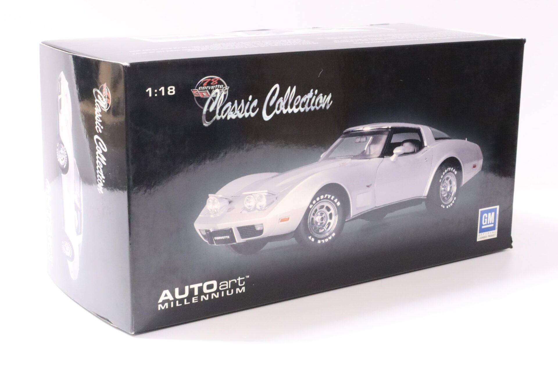 1:18 AUTOart Chevrolet Corvette 1978 "25TH Anniversary Edition" Titanium silver