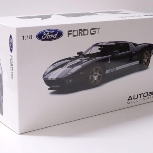 1:18 AUTOart Ford GT 2004 black/ white stripes