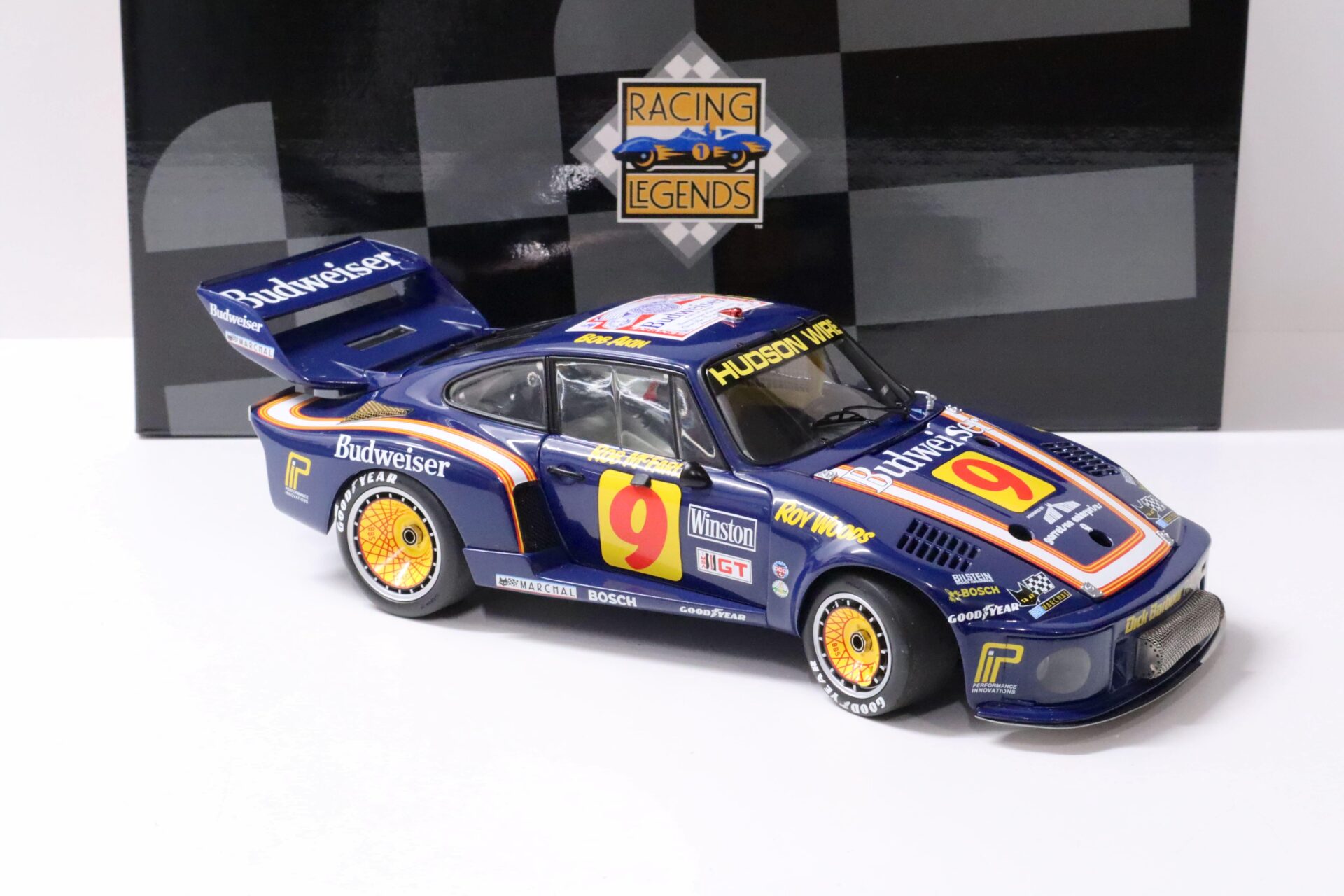 1:18 Exoto Porsche 935 Turbo 12h Winner Sebring 1979 BUDWEISER #9 Akin/McFarlin/Woods