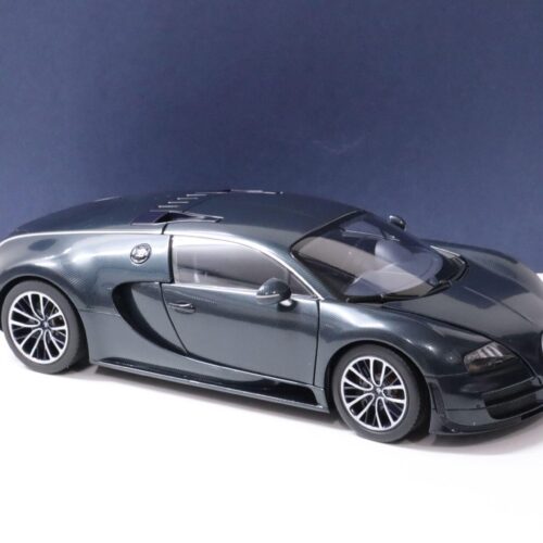 1:18 AUTOart Bugatti Veyron 16.4 Super Sport dark blue
