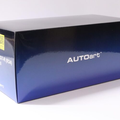 1:18 AUTOart Nissan Skyline GT-R (R34) V-SPEC II Black Pearl 2001