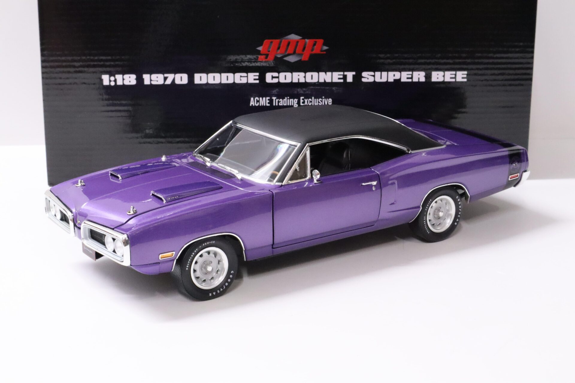 ID 58972 orig.jpg 1:18 GMP 1970 Dodge Coronet Super Bee Plum Crazy/ black roof ACME Exclusive