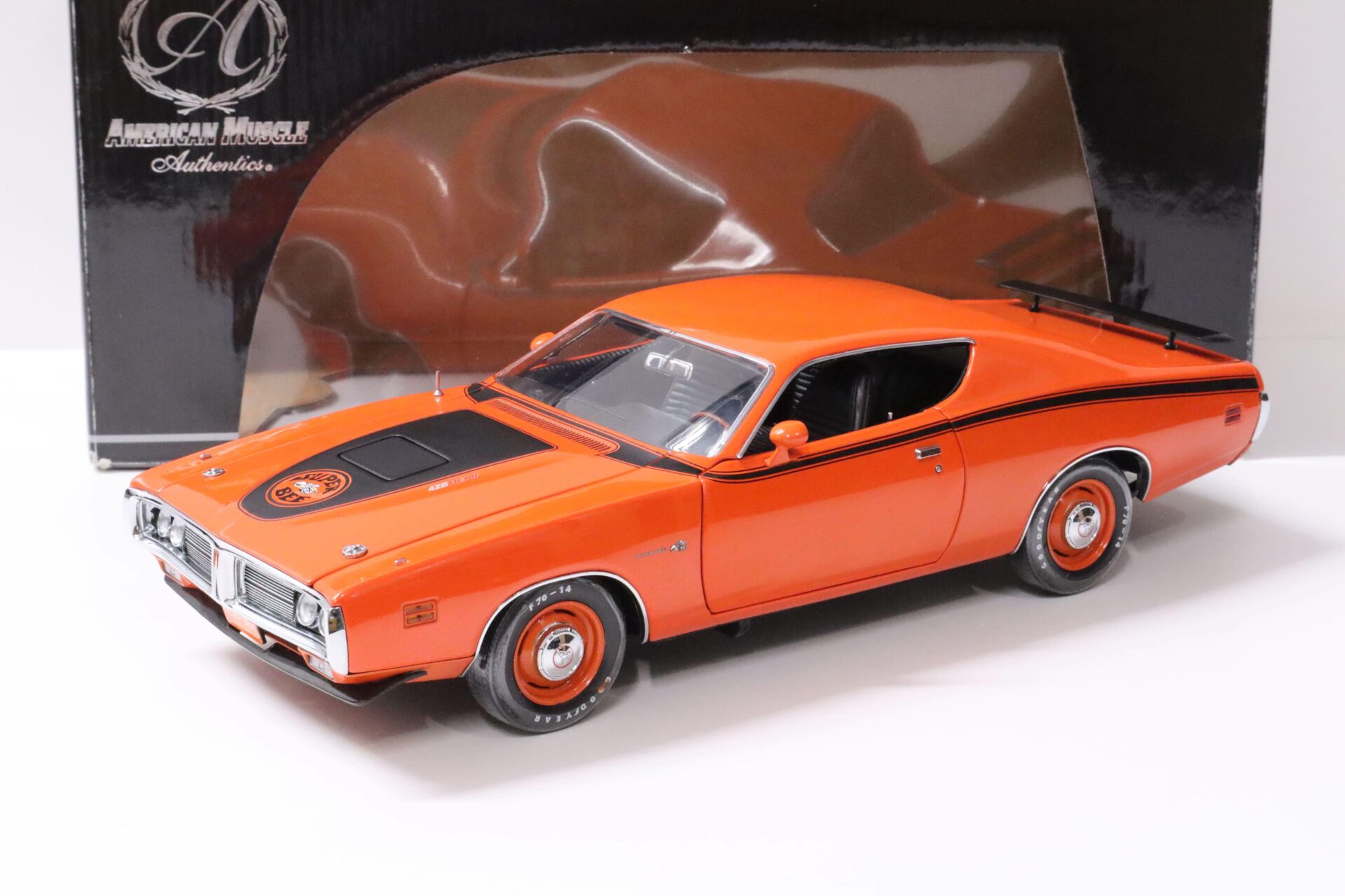 1:18 ERTL Authentics 1971 Dogde Charger Super Bee orange