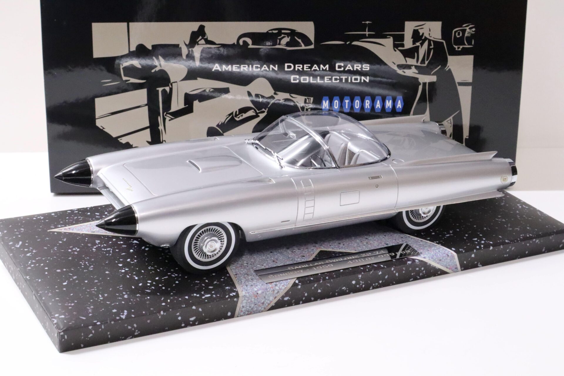 1:18 Minichamps Cadillac Cyclone XP 74 Concept 1959 silver American Dream Cars