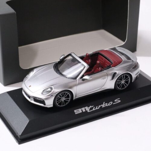 1:43 Minichamps Porsche 911 992 Turbo S Cabriolet silver DEALER VERSION