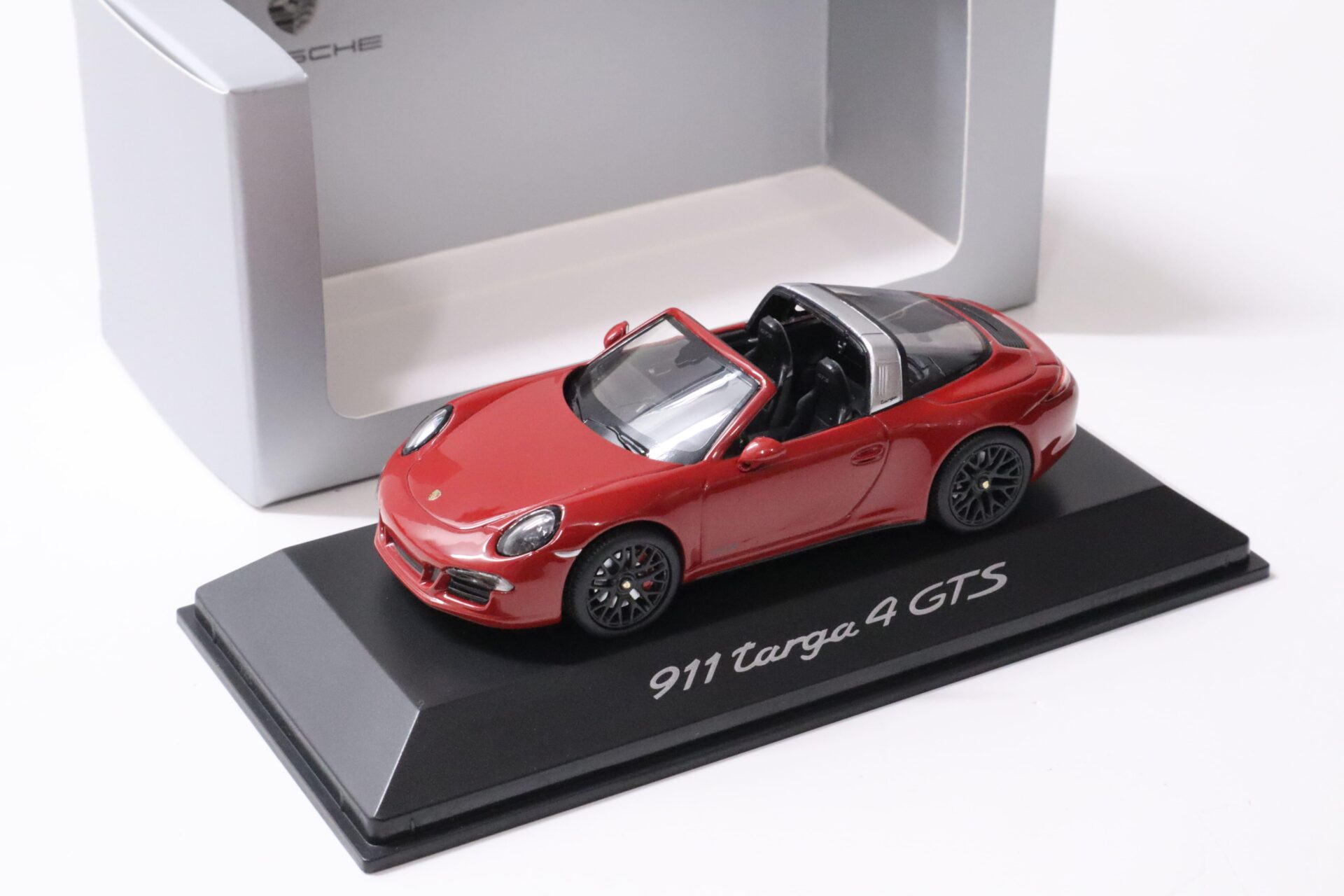 1:43 Schuco Porsche 911 991 Targa 4 GTS dark red DEALER VERSION