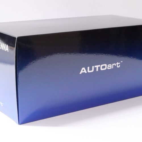 1:18 AUTOart McLAREN Senna 2018 Vision pure/ white - Image 4