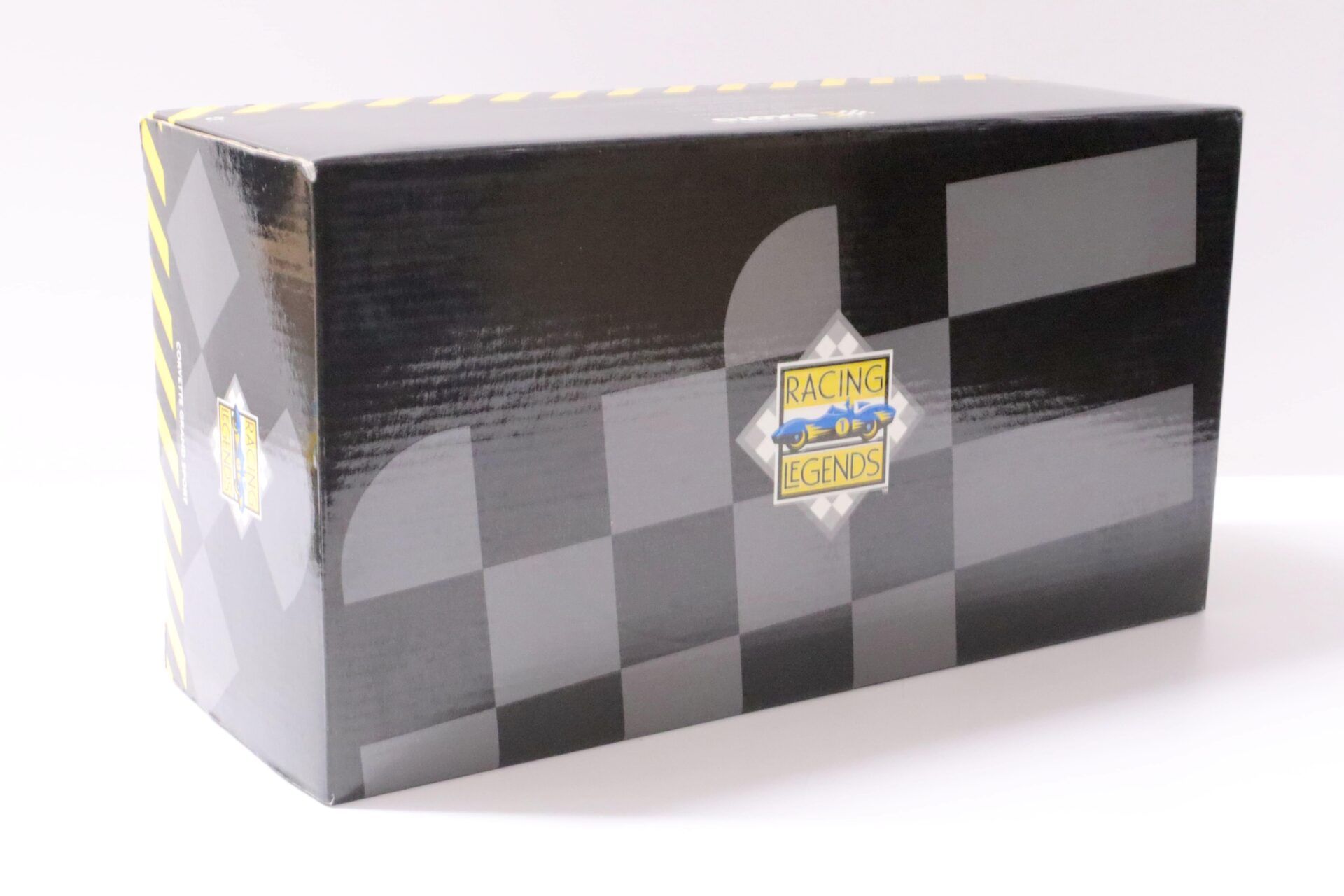 1:18 Exoto Chevrolet Grand Sport Roadster Chicago Hobby Show 1964 yellow