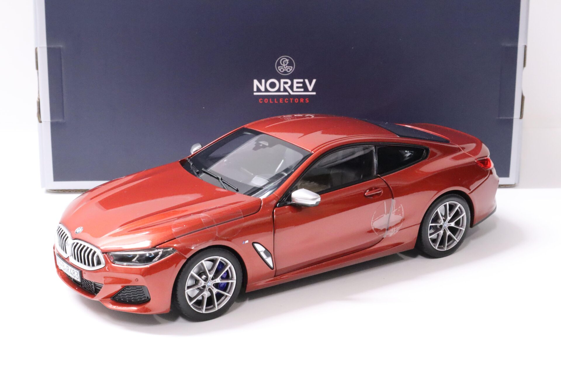 1:18 Norev BMW M 850i Coupe (G15) orange metallic 2018