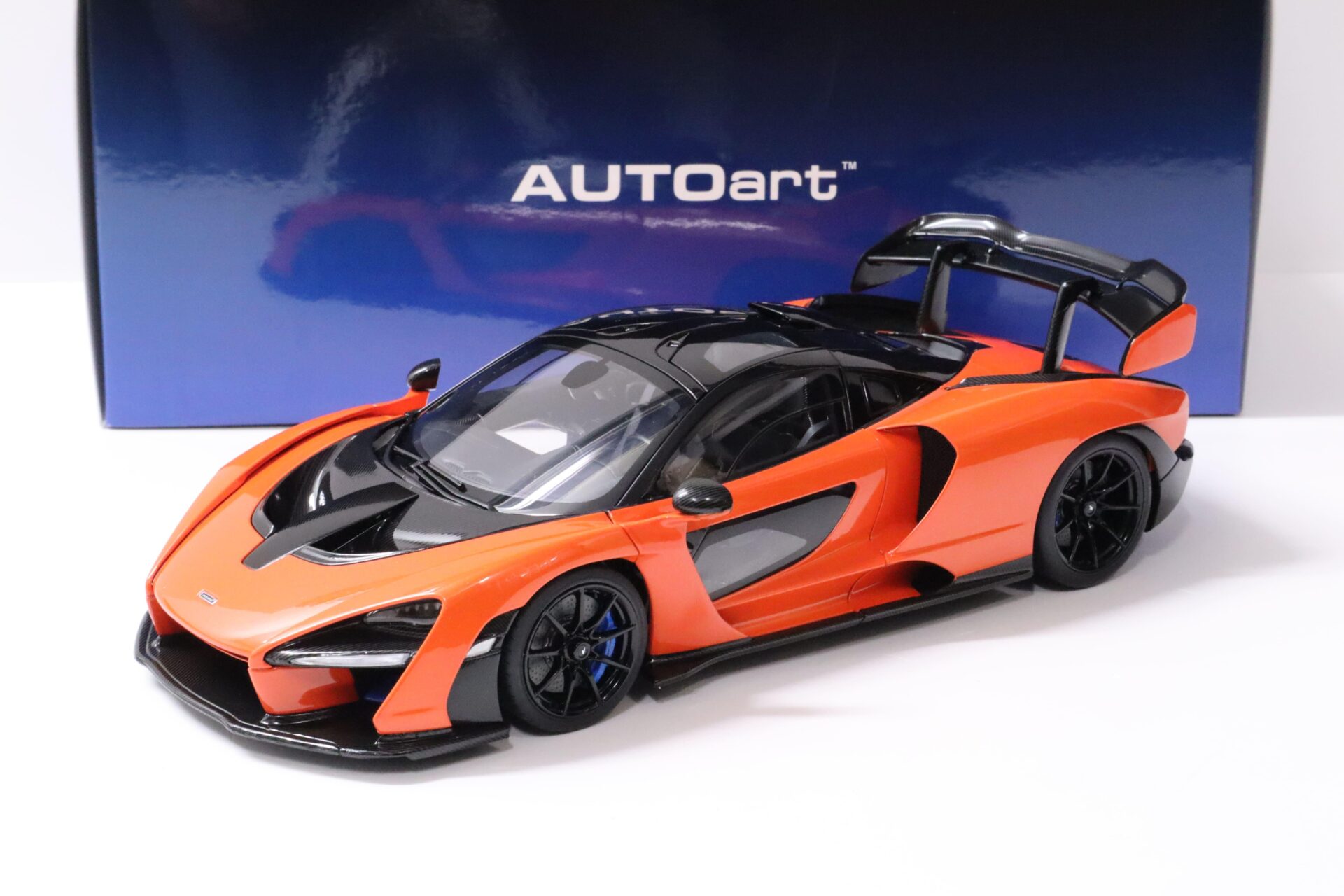 1:18 AUTOart McLAREN Senna 2018 Trophy Mira/ orange