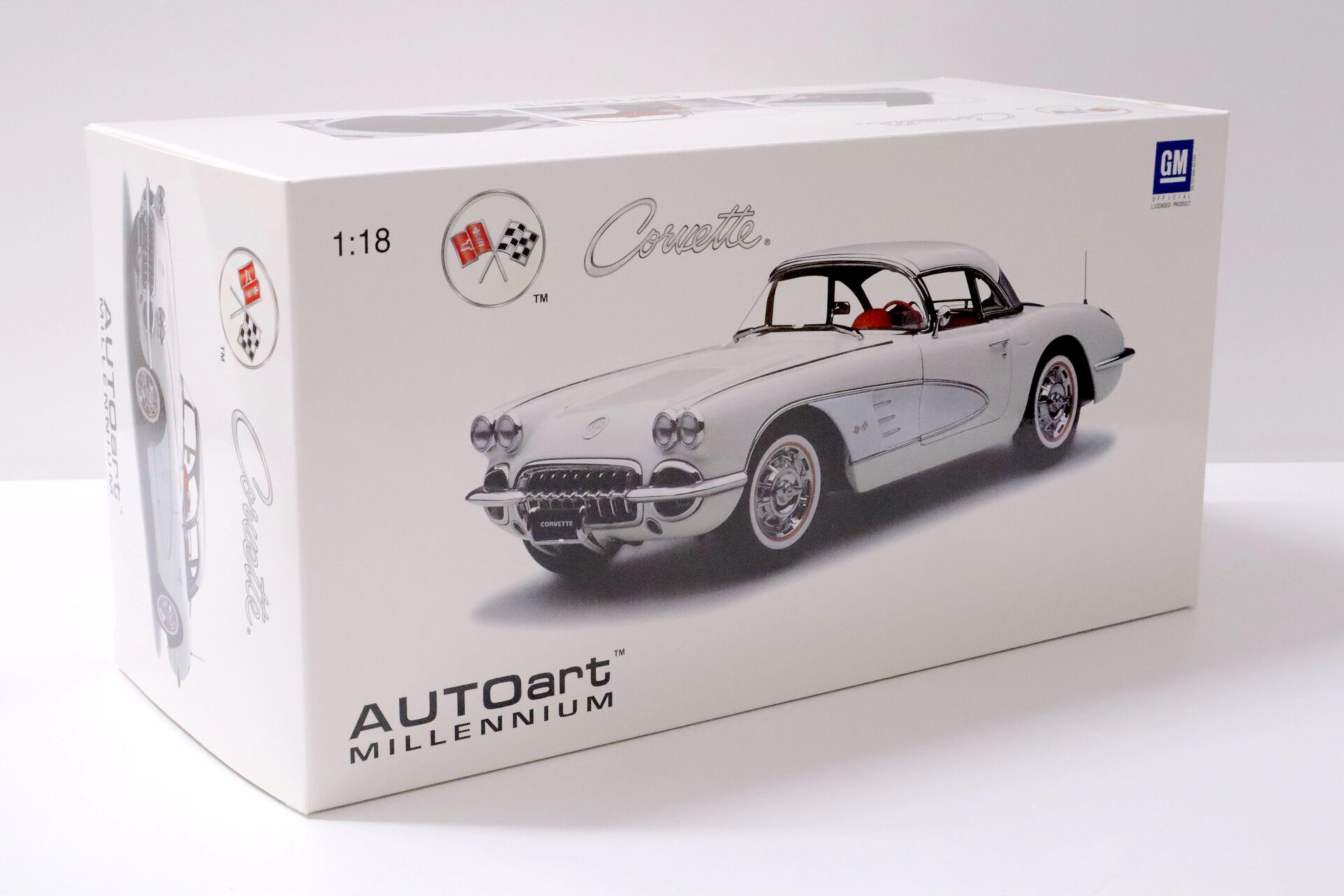 1:18 AUTOart Chevrolet Corvette C1 1958 Snowcrest white