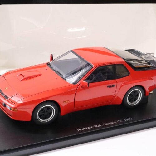 1:18 AUTOart Porsche 924 Carrera GT 1980 Guards red