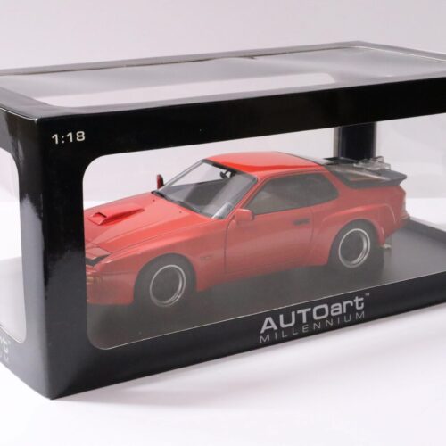 1:18 AUTOart Porsche 924 Carrera GT 1980 Guards red