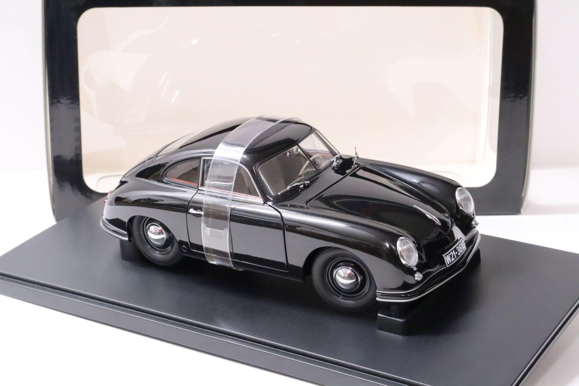 1:18 AUTOart Porsche 356 Coupe black 1950