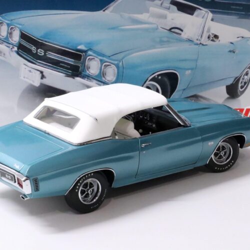 1:18 GMP 1970 Chevrolet Chevelle SS Convertible light blue metallic + white Top