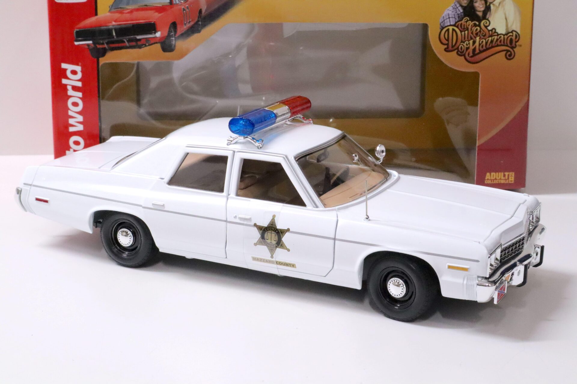 1:18 Auto World 1975 Dodge Monaco Police Car Hazzard Country Dukes of Hazzard
