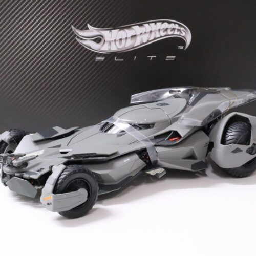1:18 Hot Wheels Elite Batman vs Superman Batmobile Dawn of Justice grey