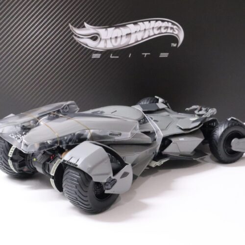 1:18 Hot Wheels Elite Batman vs Superman Batmobile Dawn of Justice grey