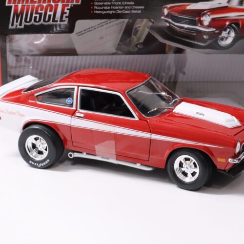 1:18 Auto World 1971 Chevrolet Vega Baldwin Motion red/ white