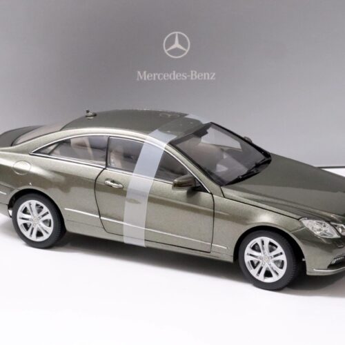 1:18 Norev Mercedes E-Klasse Coupe C207 stannit grey metallic DEALER VERSION