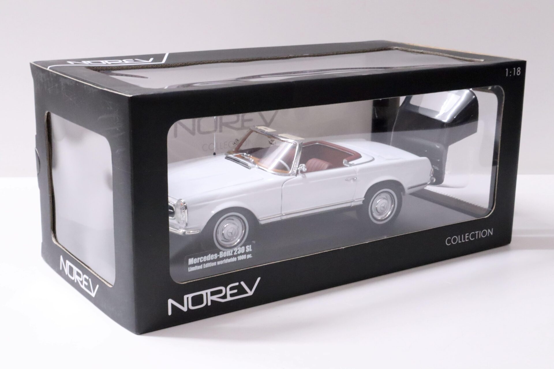 1:18 Norev Mercedes 230SL Pagode Convertible white with Soft Top
