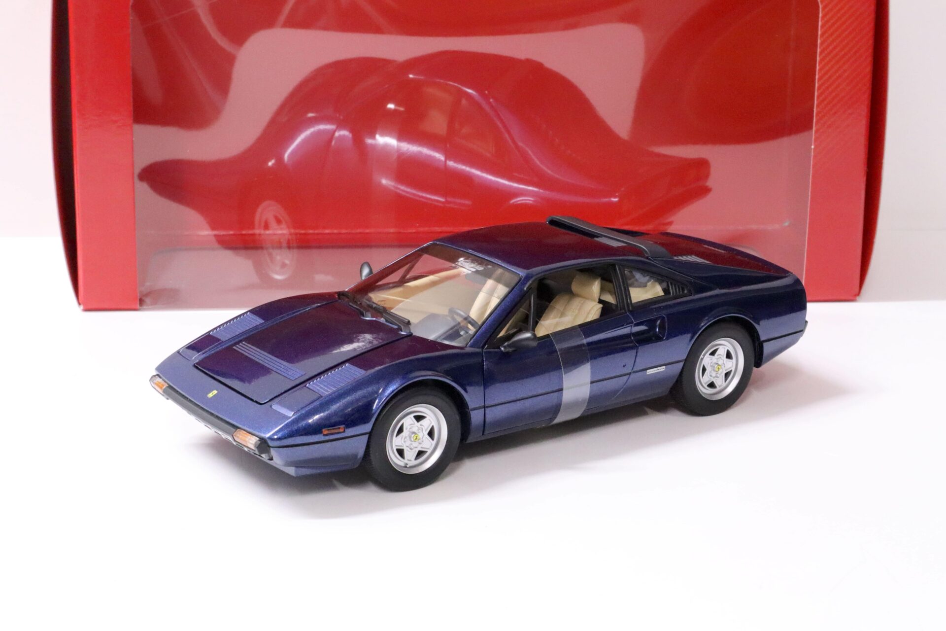 1:18 Hot Wheels Ferrari 308 GTB Coupe blue metallic