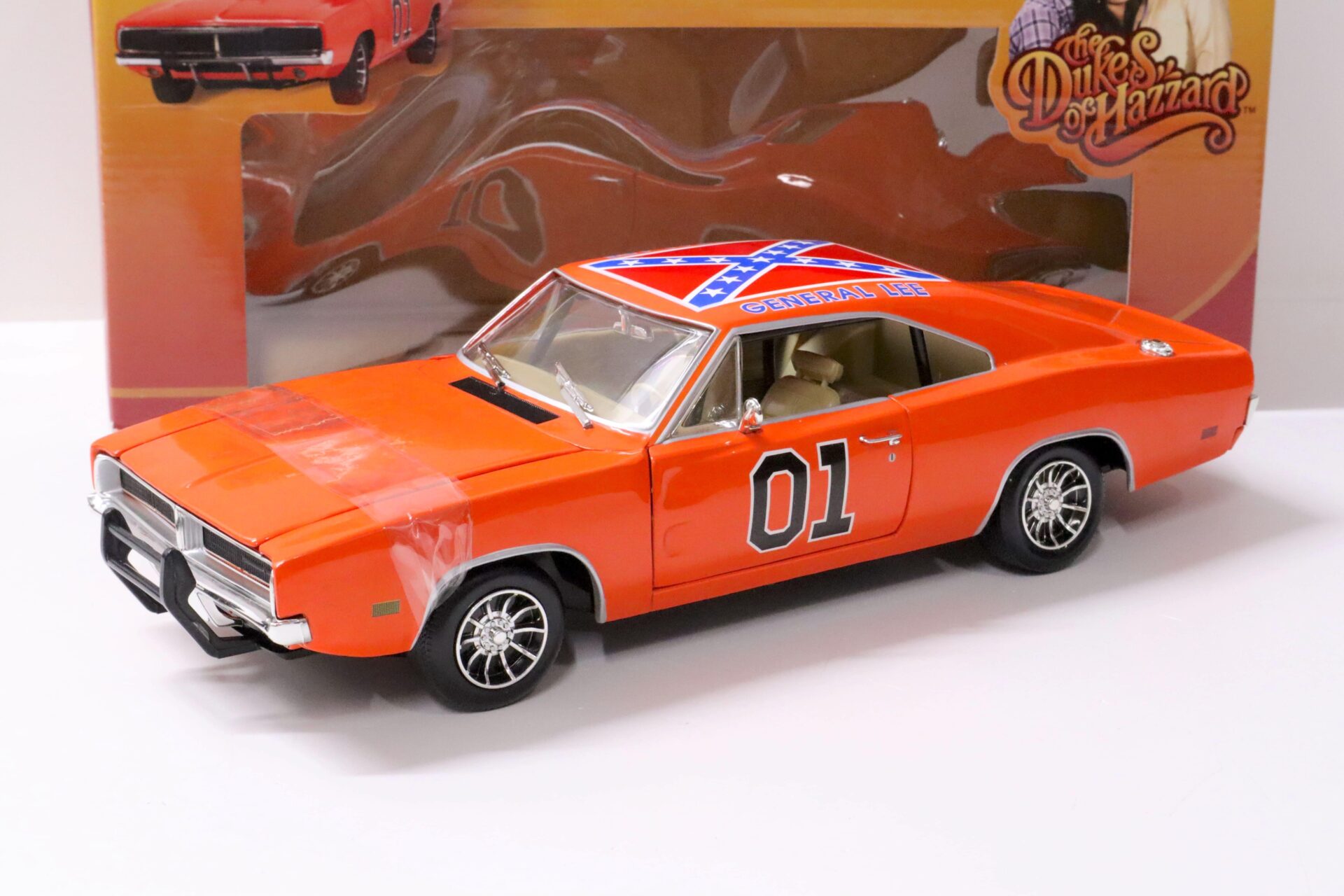 ID 60405 orig.jpg 1:18 ERTL 1969 Dodge Charger General Lee Dukes of Hazzard orange