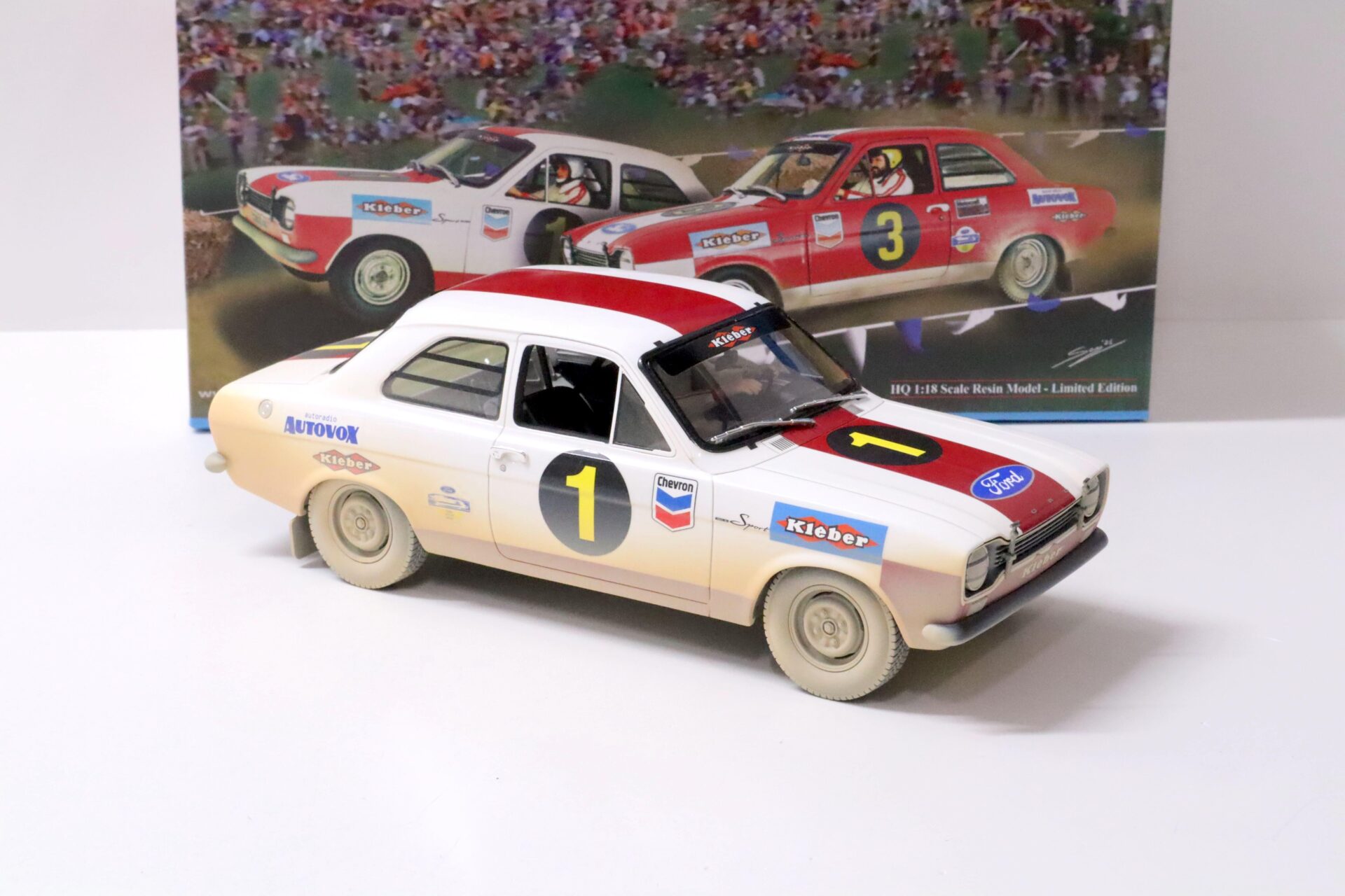 1:18 Laudoracing-Model Ford Escort Rally 1968 Terence Hill #1 white