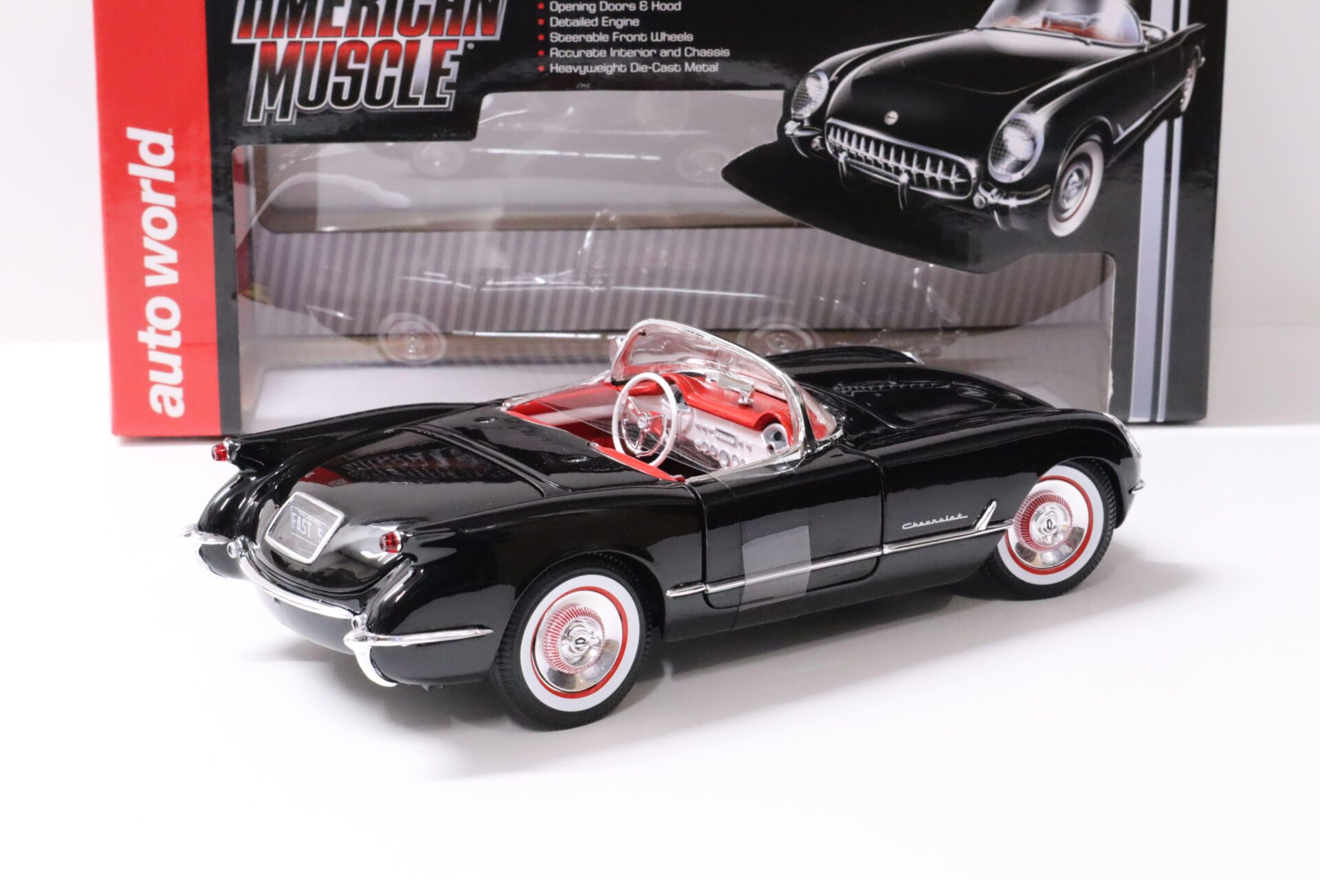 1:18 Auto World Chevrolet Corvette Convertible 1954 black/ red