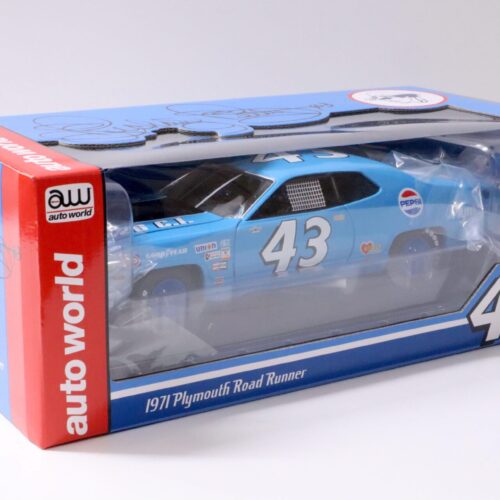1:18 Auto World 1971 Plymouth Road Runner 426 C.I. Coupe Richard Petty #43 blue