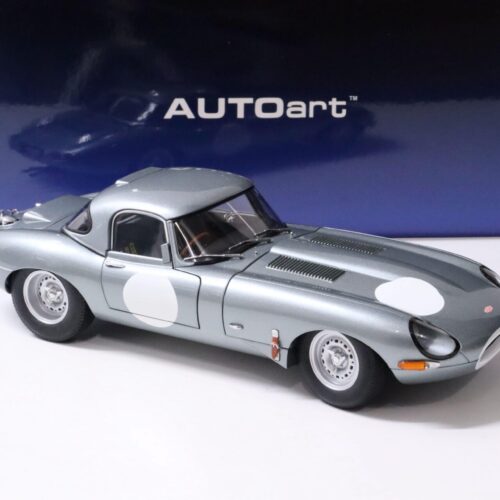 1:18 AUTOart Jaguar E-Type Lightweight silver metallic with Hardtop 1963