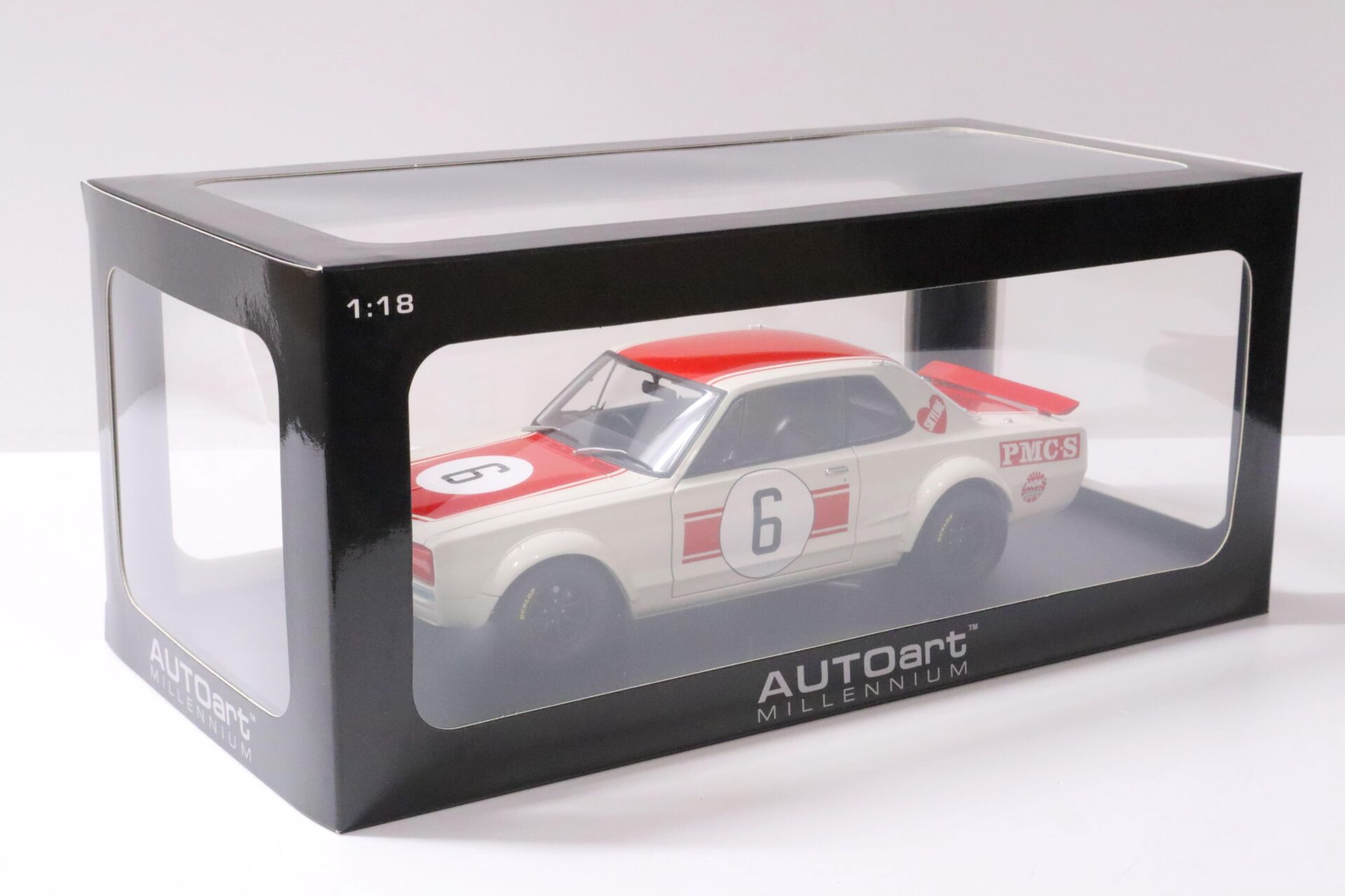 1:18 AUTOart Nissan Skyline GTR (KPGC10) #6 Japan GP Winner 1971 Takahashi