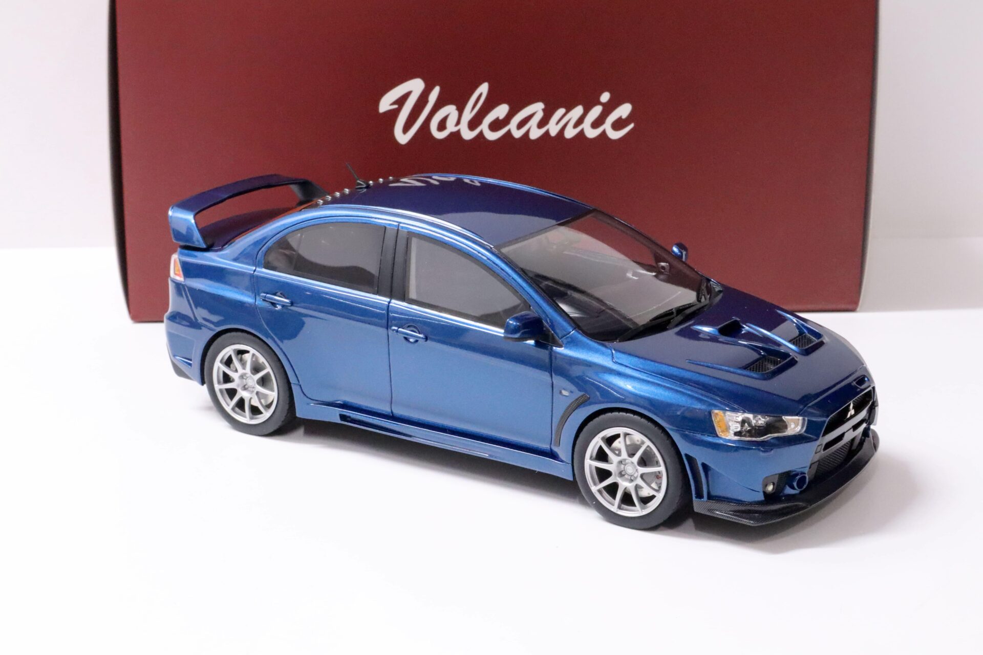 1:18 BM Creations Mitsubishi Lancer Evolution EVO X FQ400 RHD blue metallic