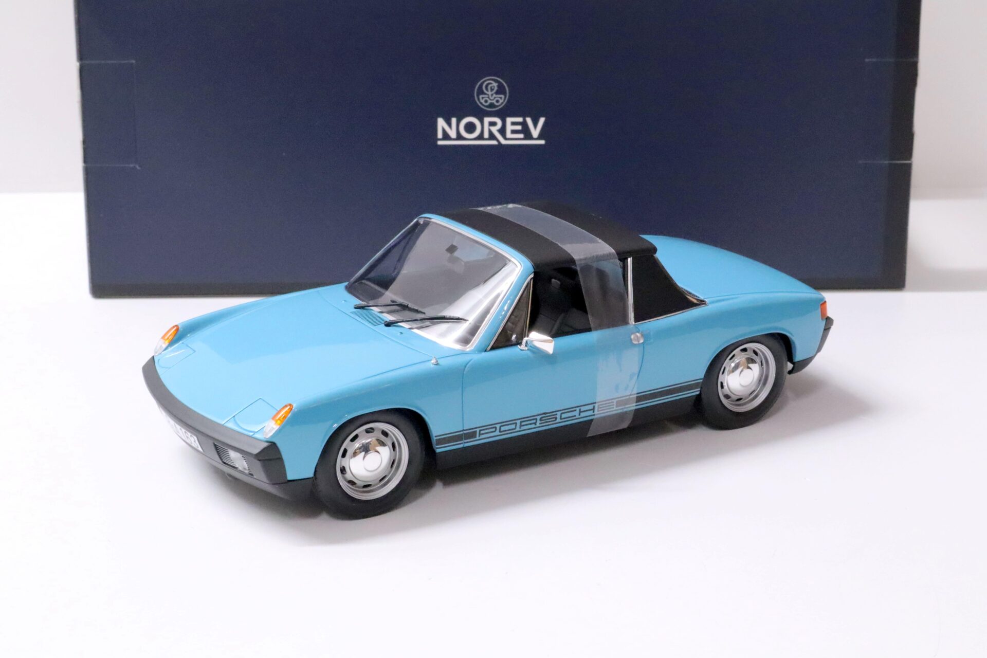 ID 60788 orig 1.jpg 1:18 Norev VW - Porsche 914 1.7 light blue 1973 - Limited 200 pcs.