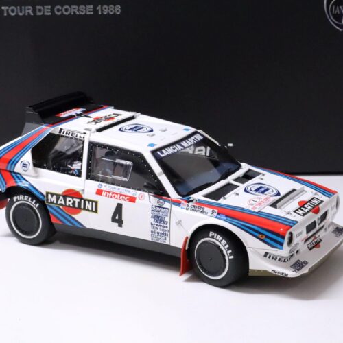 1:18 AUTOart Lancia Delta S4 Tour de Corse 1986 Toivonen/ Cresto #4 Martini Racing