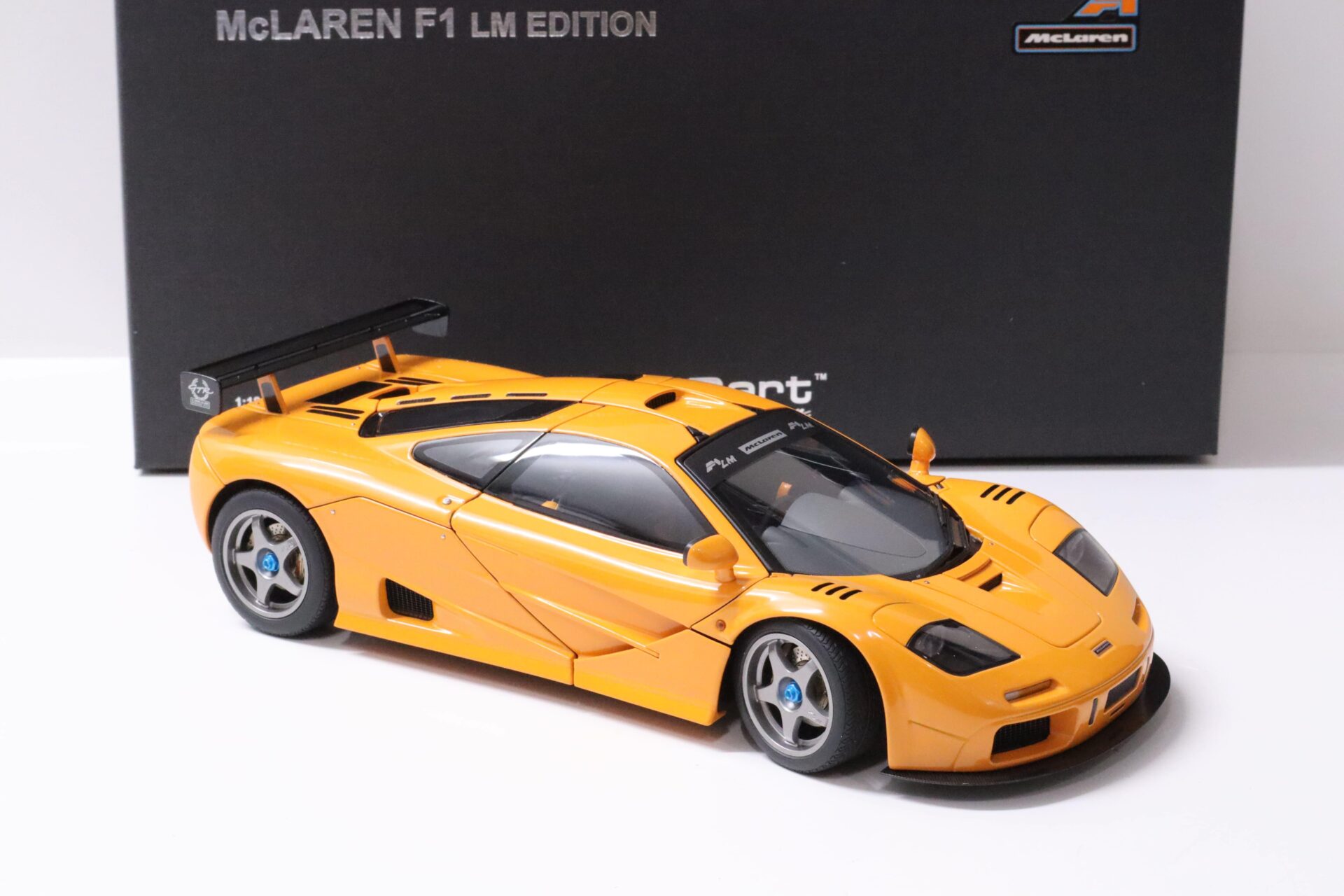 1:18 AUTOart McLaren F1 LM Edition orange 76011 Diecast