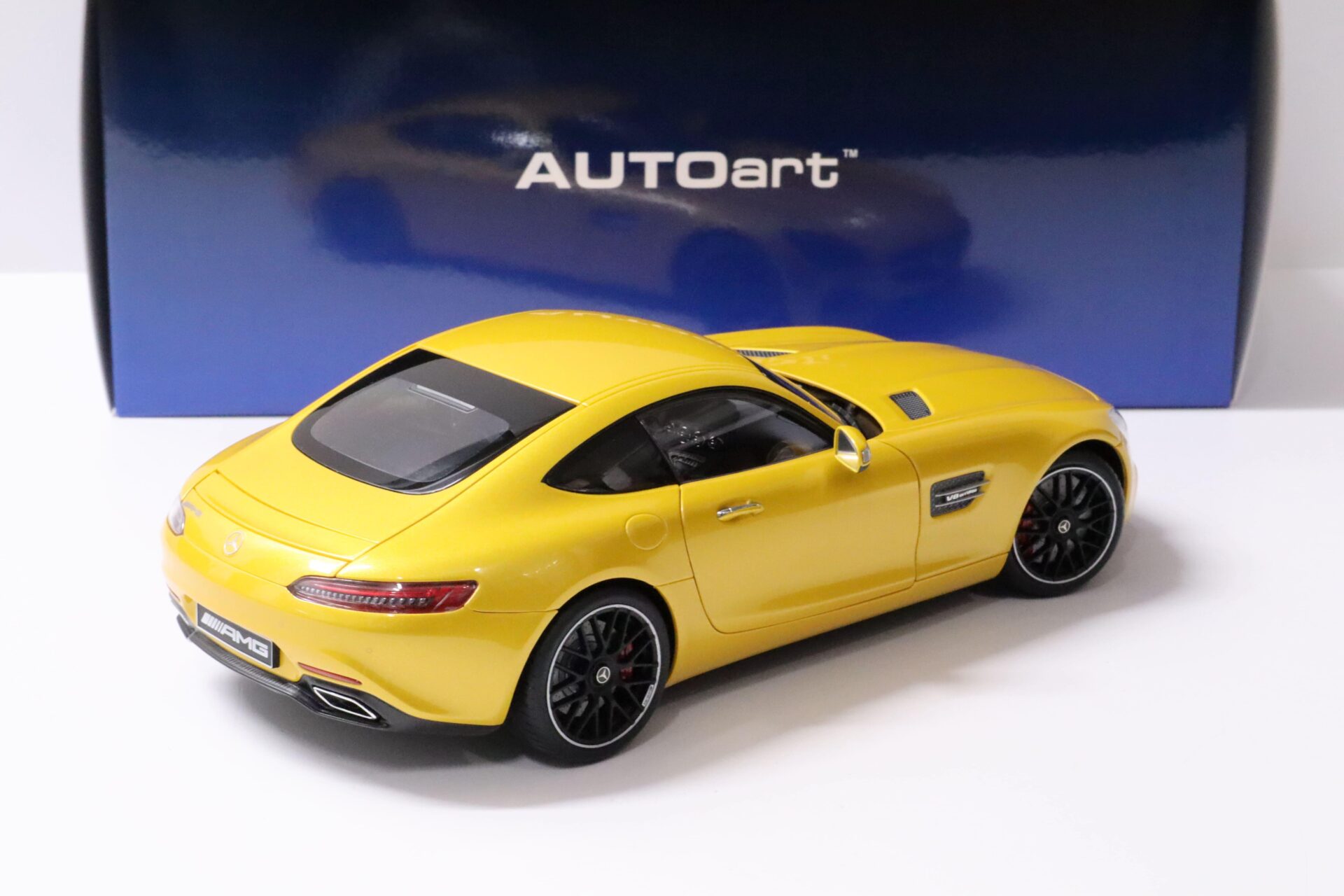 1:18 AUTOart Mercedes AMG GT S Solarbeam yellow