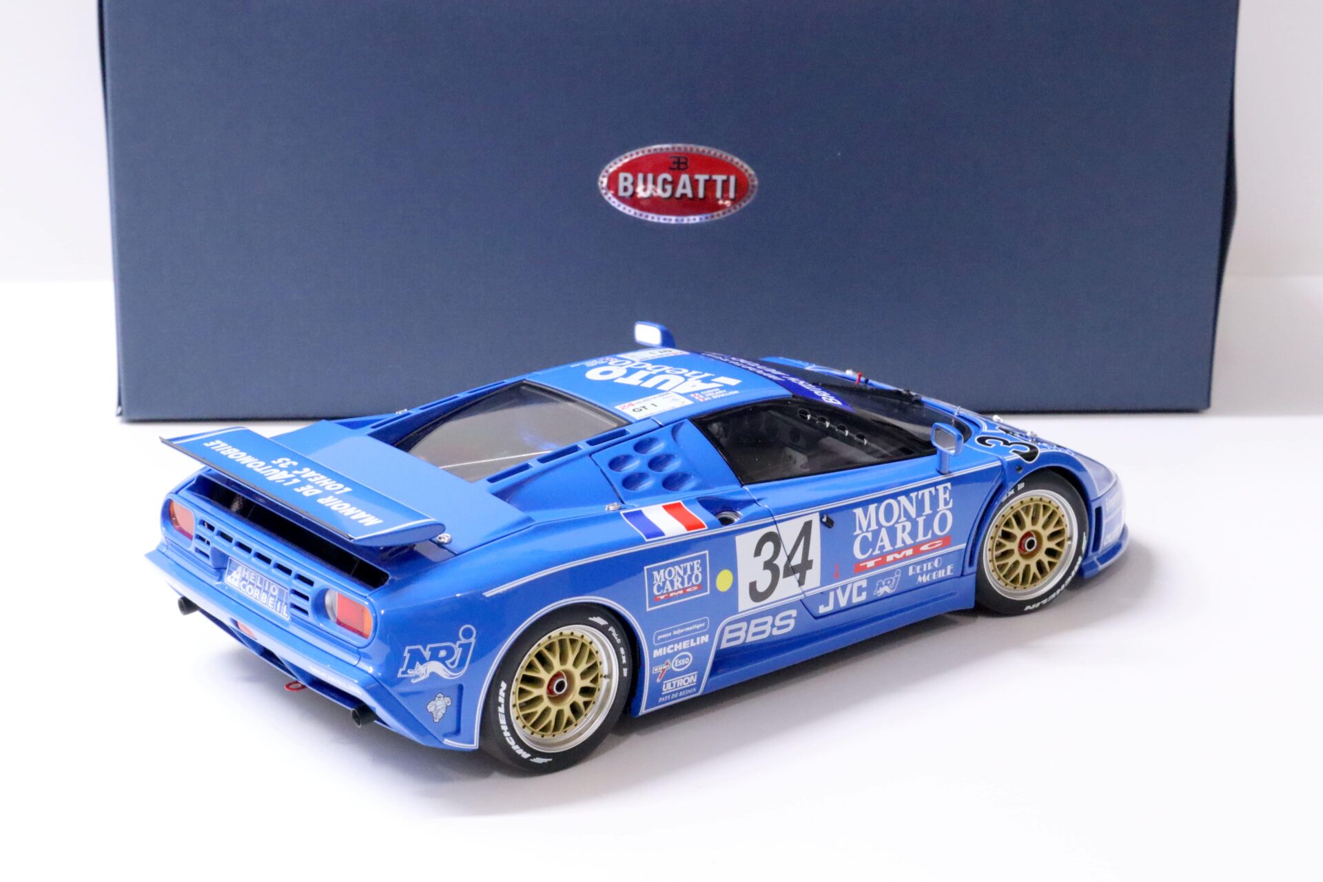 1:18 AUTOart Bugatti EB110 LM Le Mans 1994 blue #34 ESSO TMC