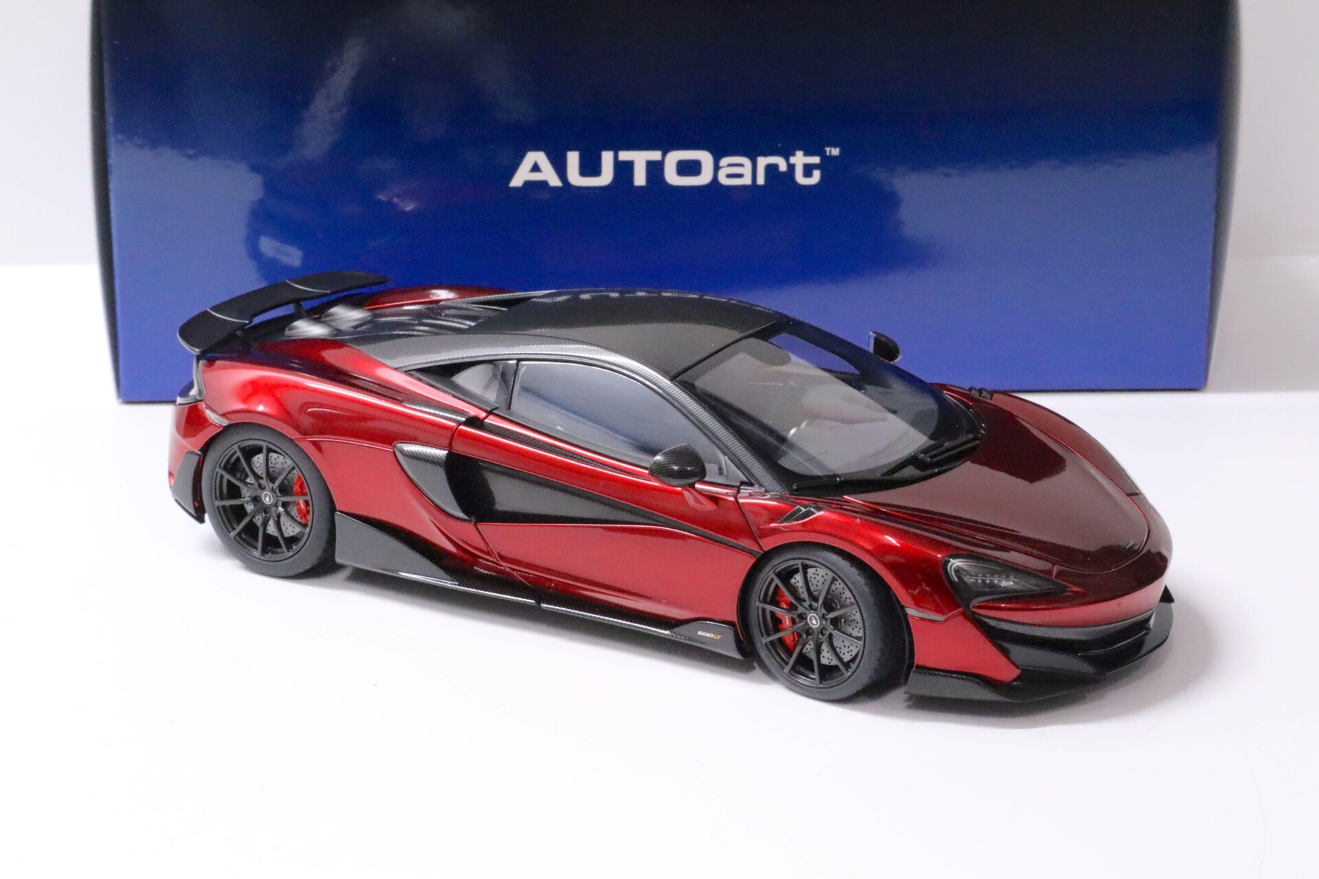 1:18 AUTOart McLAREN 600LT Coupe 2019 Vermillion red