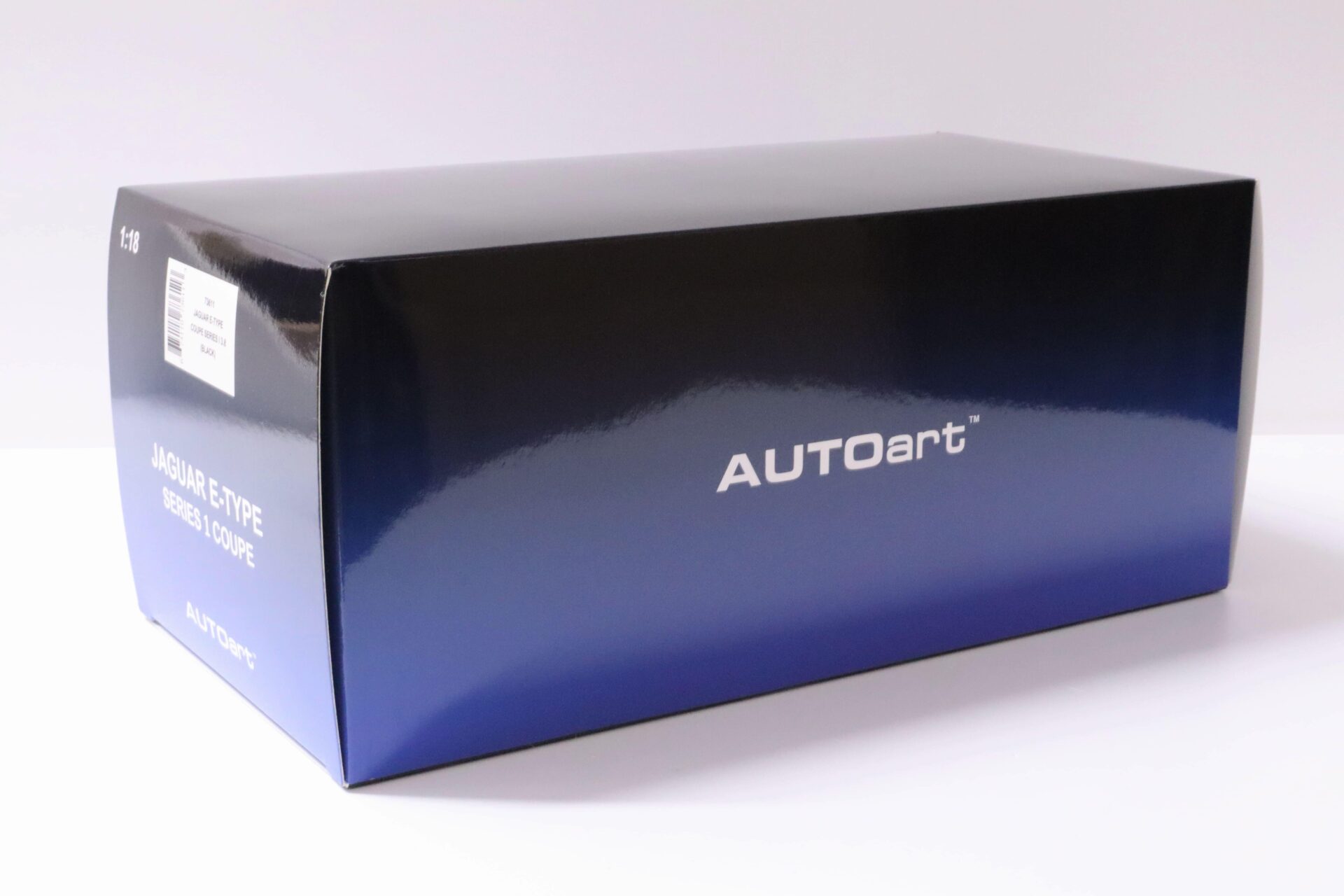 1:18 AUTOart Jaguar E-Type Coupe Series I 3.8 black