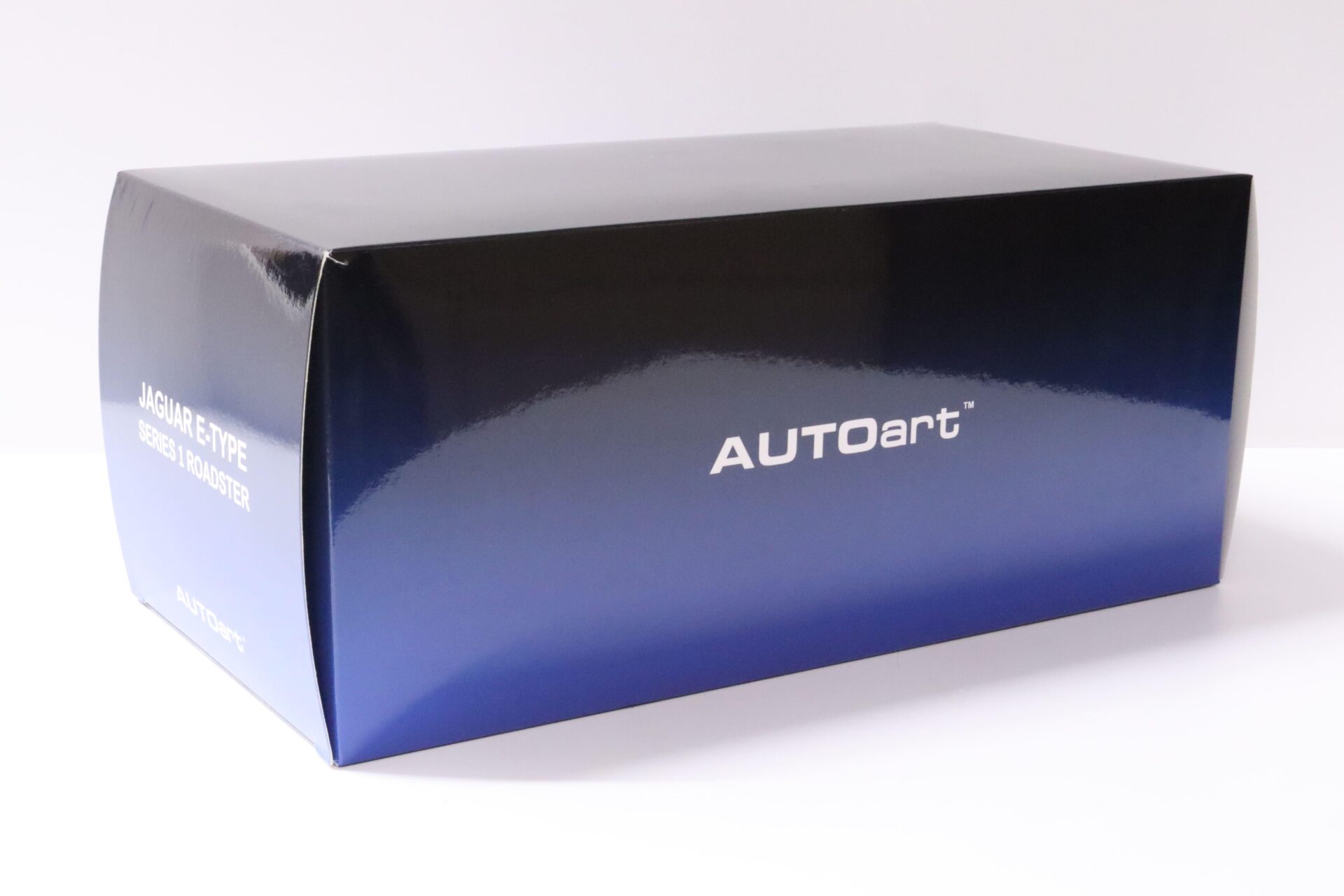 1:18 AUTOart Jaguar E-Type Roadster Series I 3.8 British Racing green