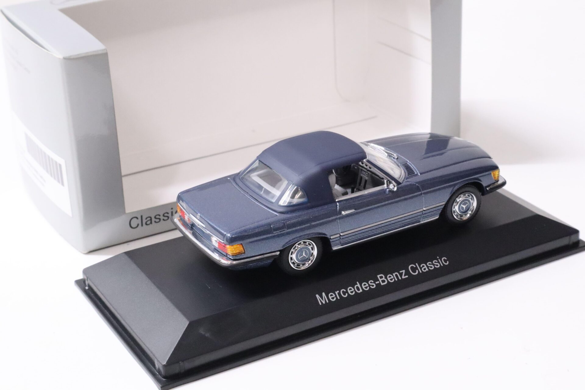 1:43 Minichamps Mercedes 350 SL Softtop R107 dark blue DEALER VERSION