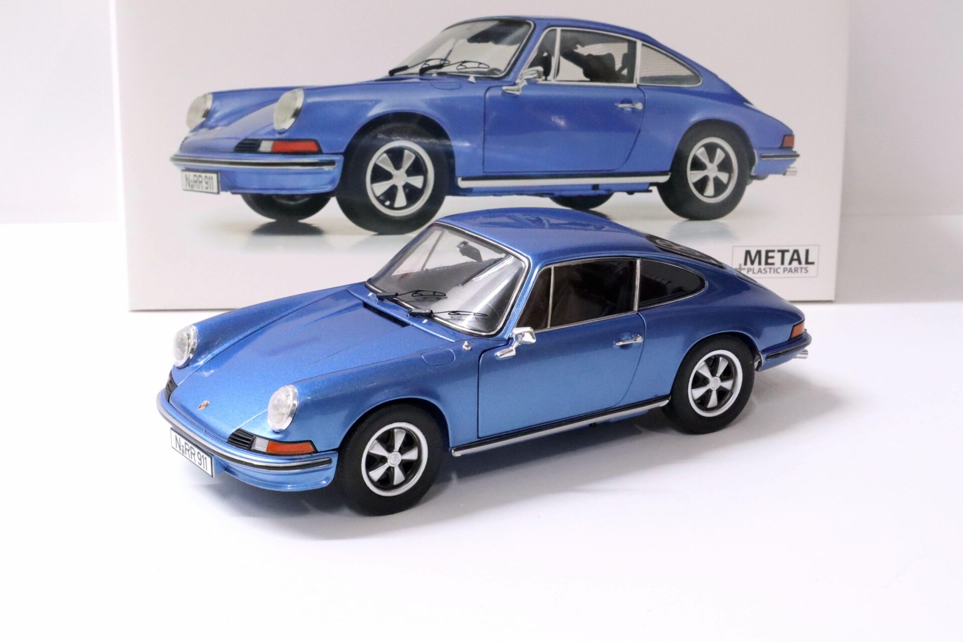 1:18 Schuco Porsche 911 S Coupe 1973 blue metallic