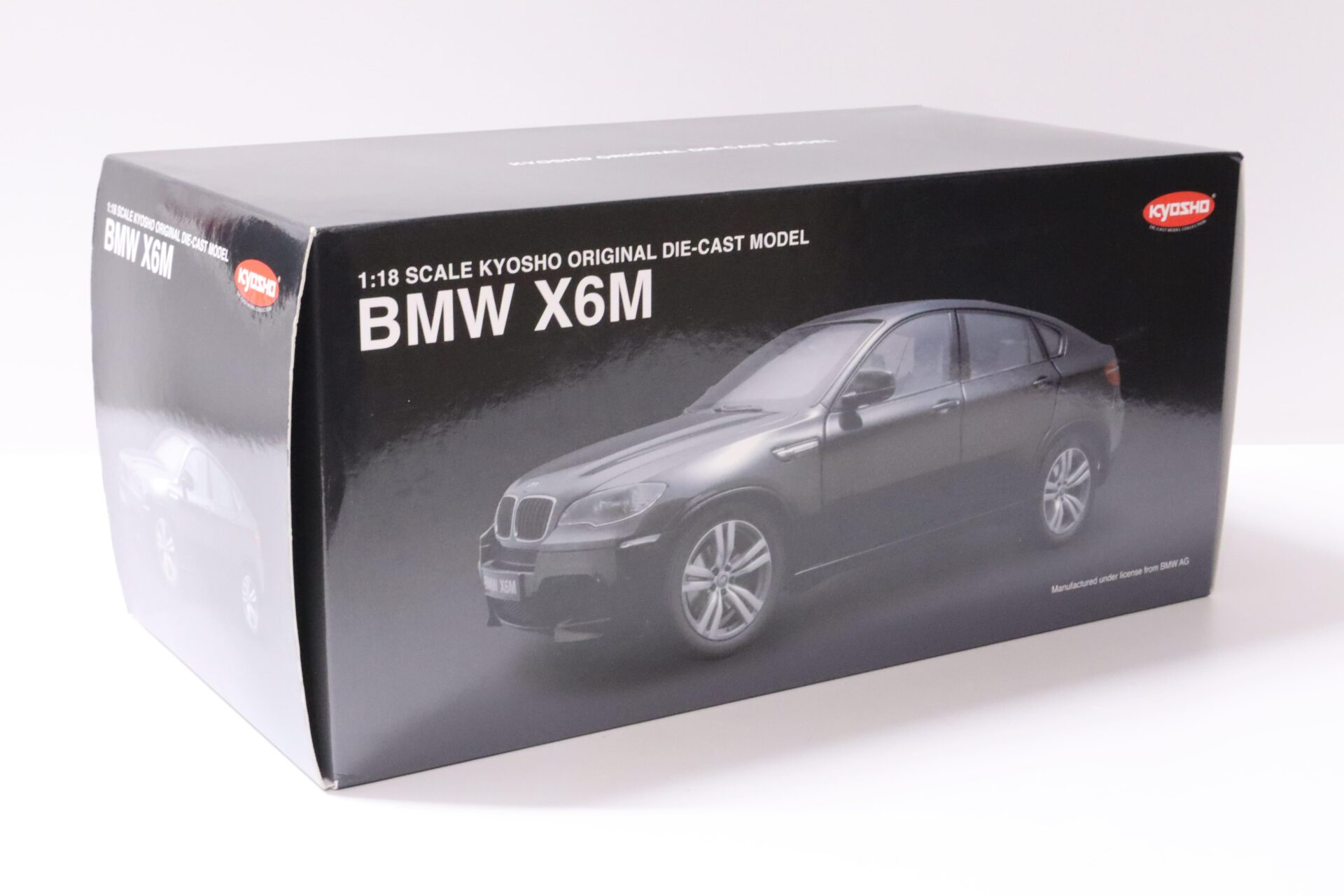 1:18 Kyosho BMW X6M SUV Black Sapphire