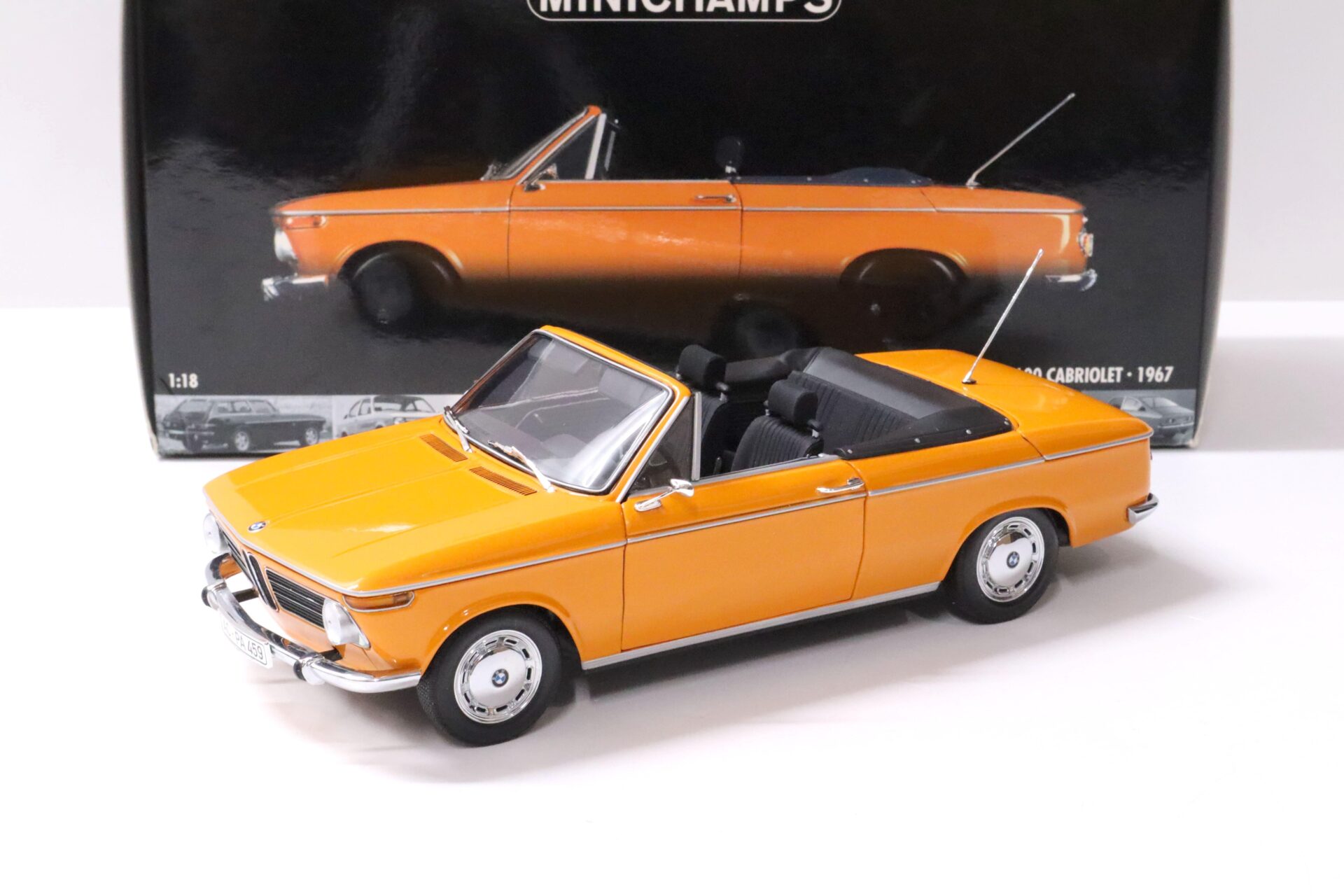 ID 61217 orig.jpg 1:18 Minichamps BMW 1600 Cabriolet Convertible orange 1967