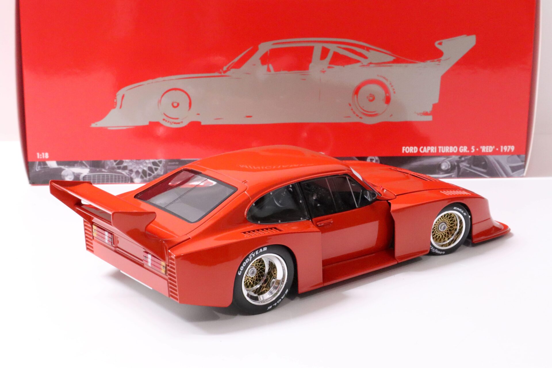 1:18 Minichamps Ford Capri Turbo Gr.5 red 1979